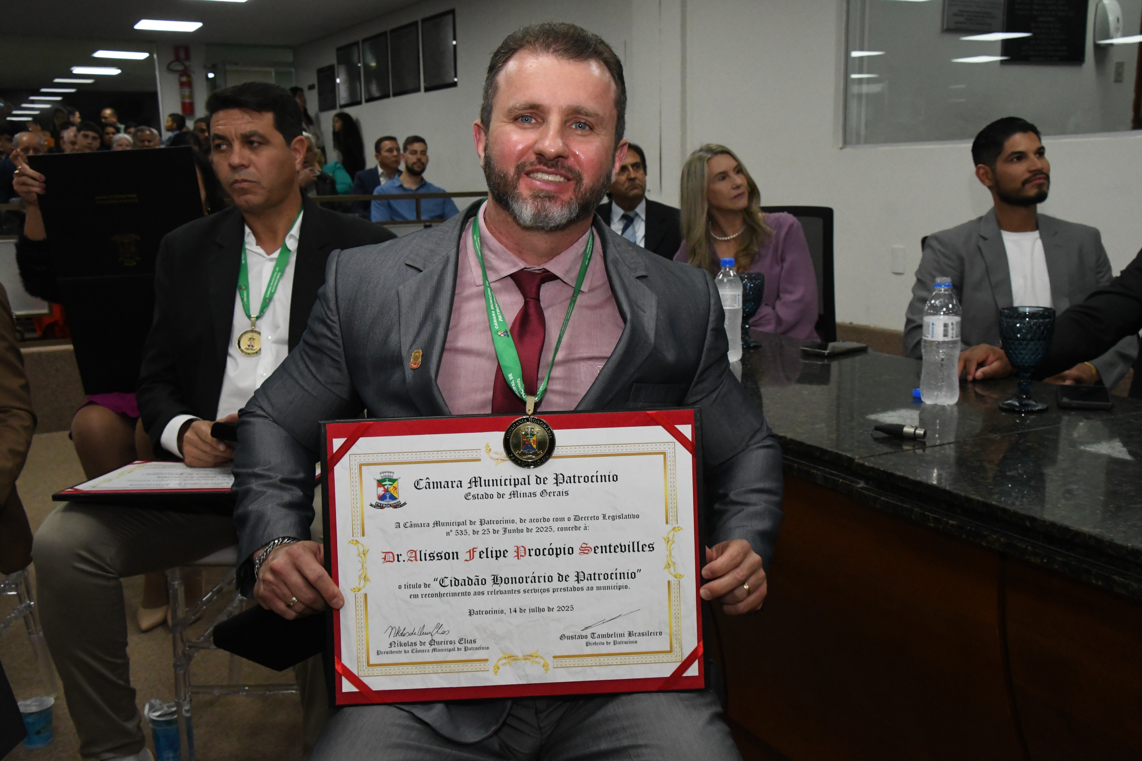 CIDADANIA HONORÁRIA - 2025