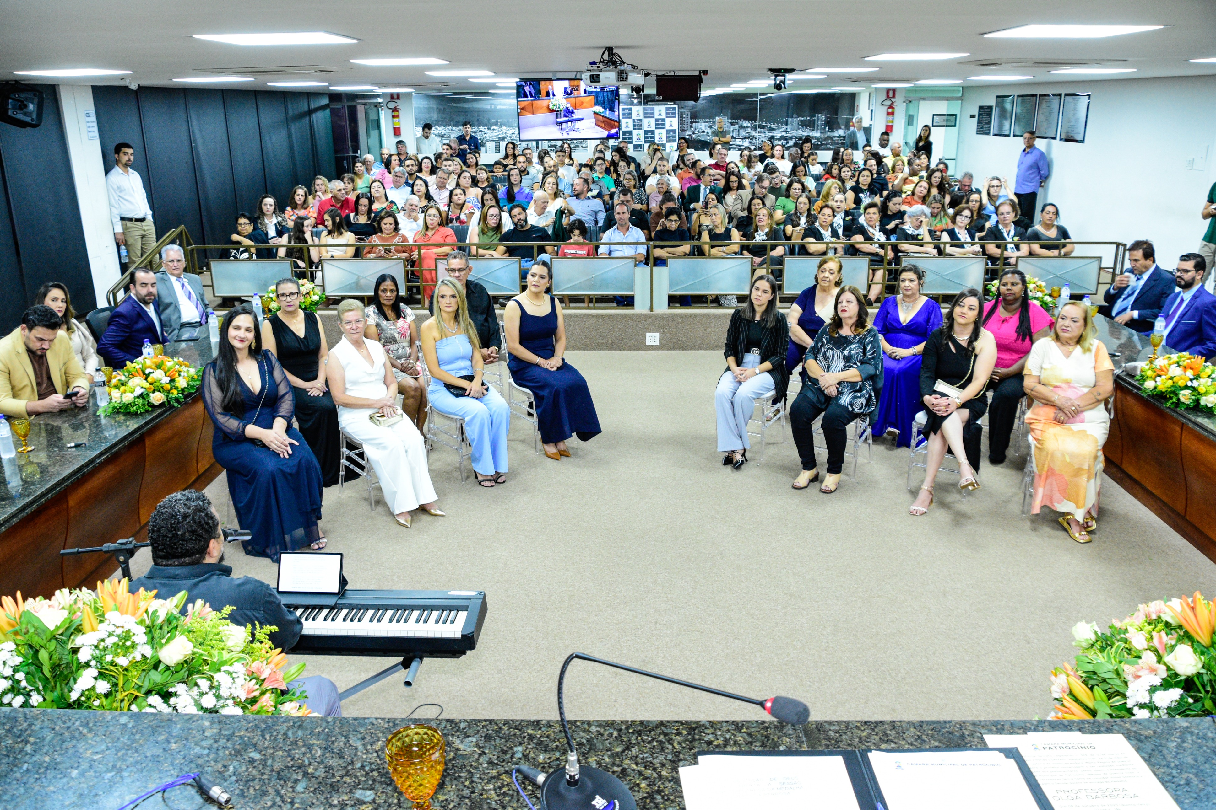 Medalha-Professora-Olga-Barbosa-09-10-2025 (283).jpg