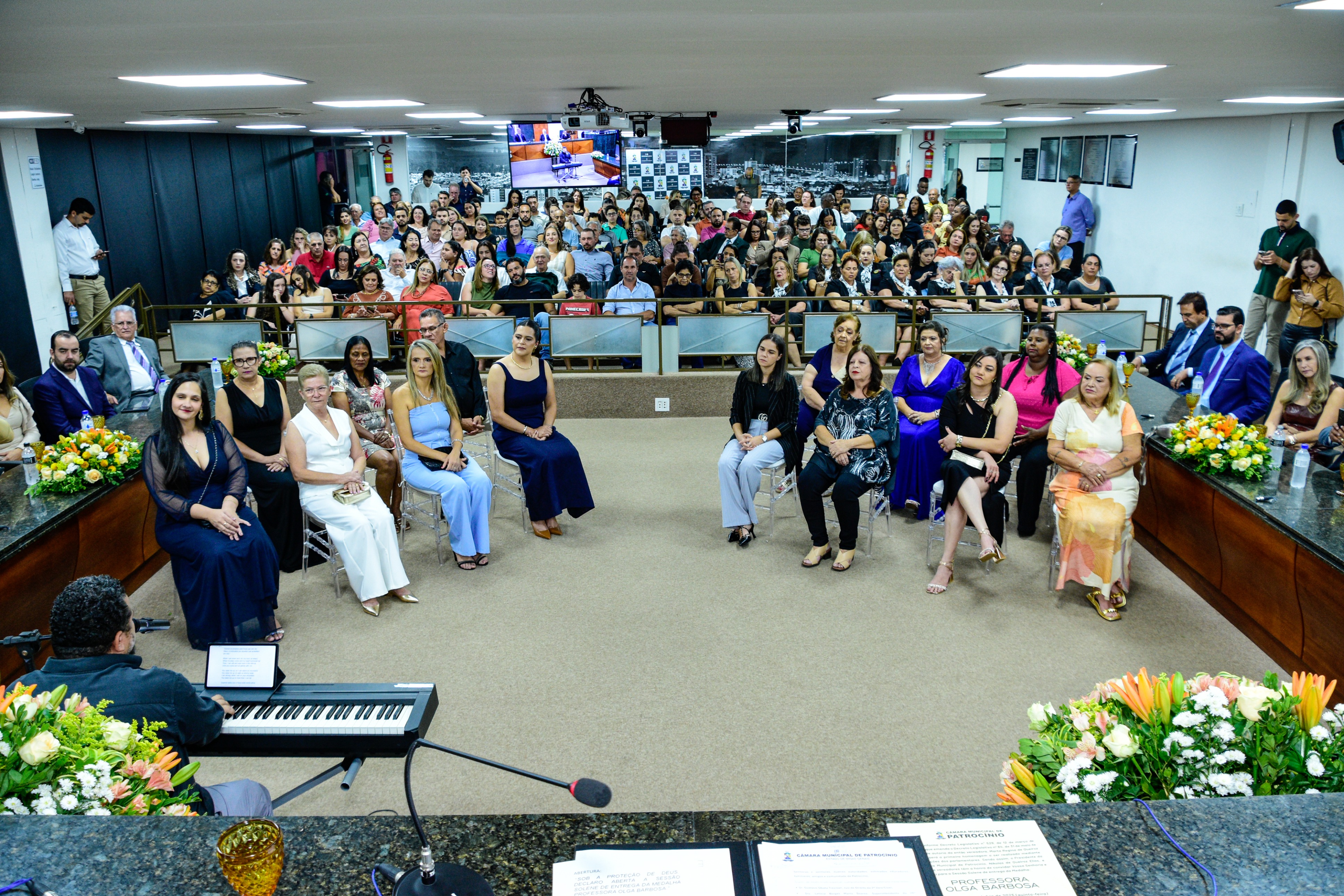 Medalha-Professora-Olga-Barbosa-09-10-2025 (285).jpg