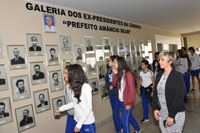 ALUNOS DO PROJETO PROTAGONISMO JUVENIL VISITAM A CÂMARA DE PATROCÍNIO   