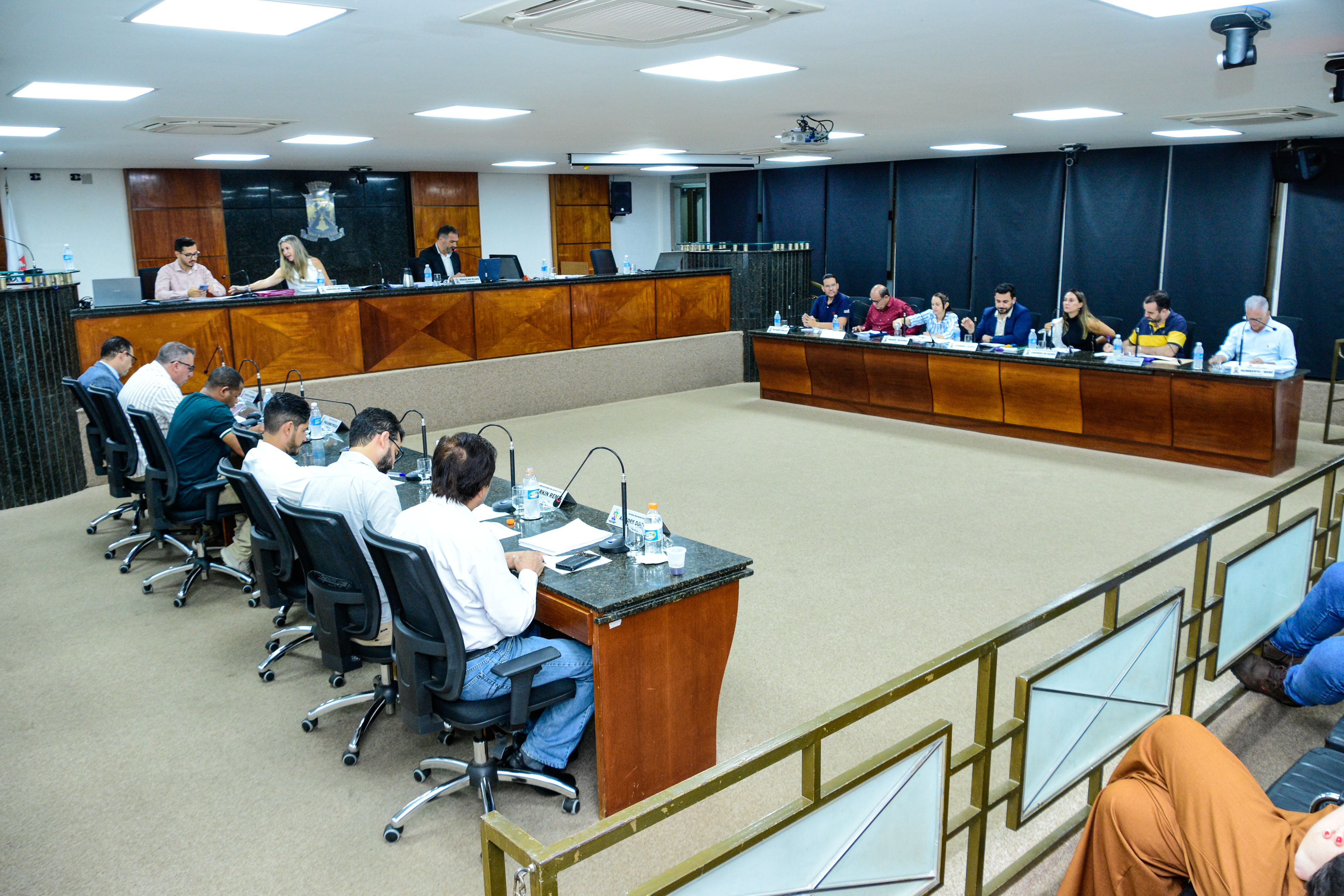 Câmara Municipal de Patrocínio aprova pagamento em dinheiro do auxílio-alimentação e outras medidas em regime de urgência