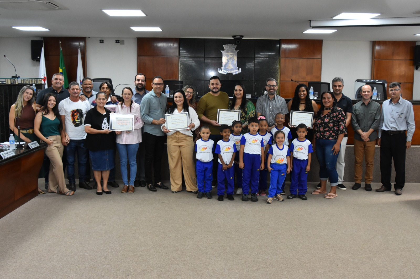 CÂMARA MUNICIPAL RECONHECE TRABALHO EXEMPLAR DAS EDUCADORAS DO “CEIM JOÃO ANANIAS PEREIRA”