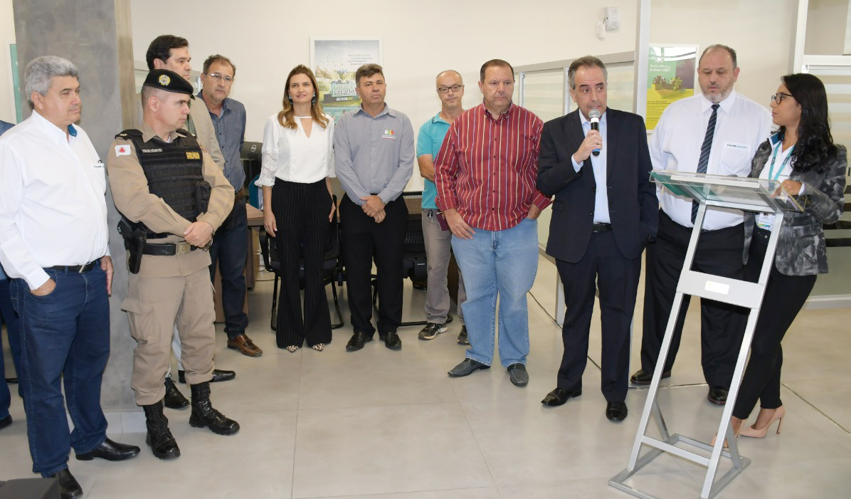 Câmara prestigia inauguração das novas instalações do Sicoob Credicopa