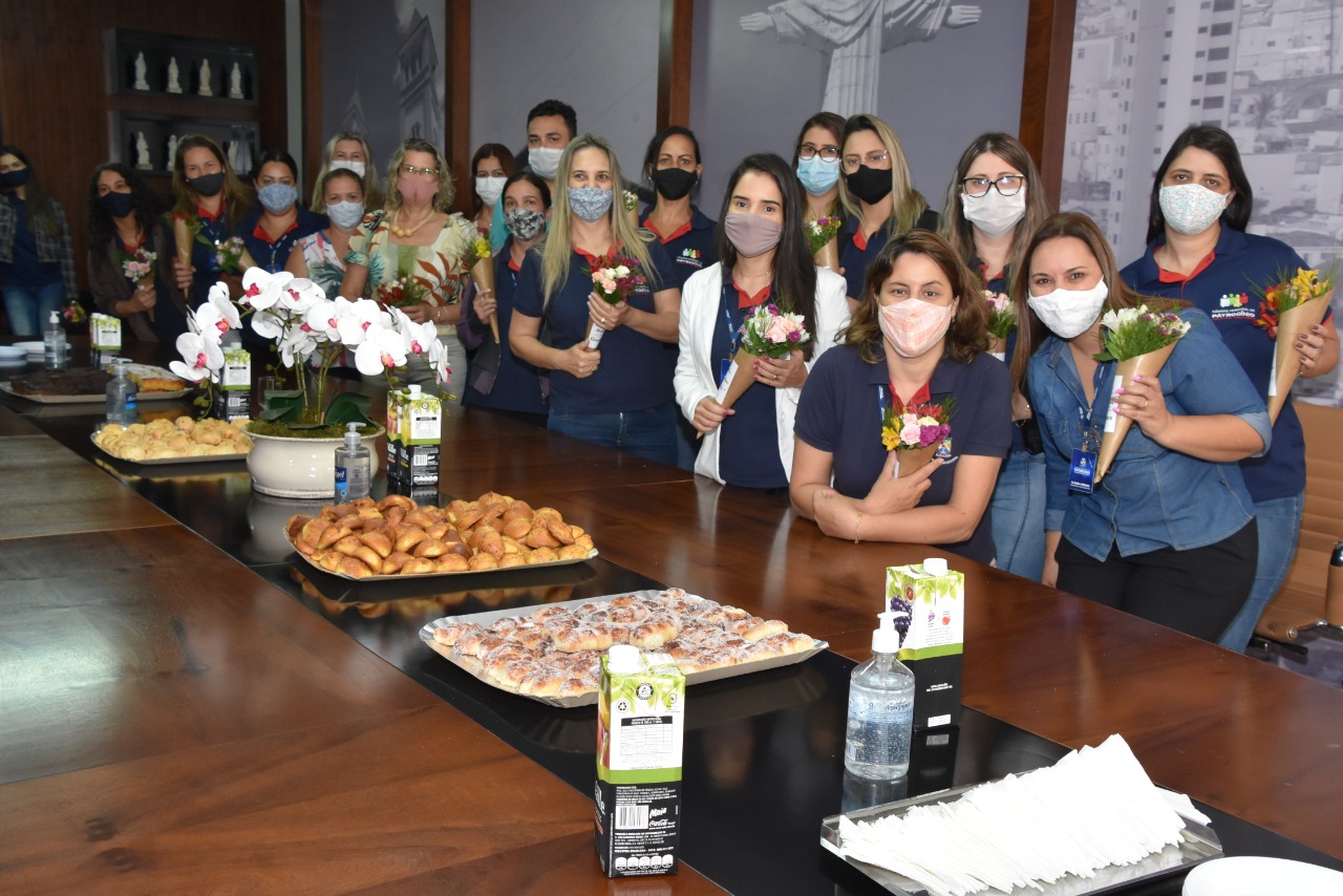 Com café da manhã Câmara homenageia Mães