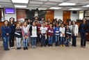 Escola Walma de Oliveira faz visita oficial à Câmara Municipal