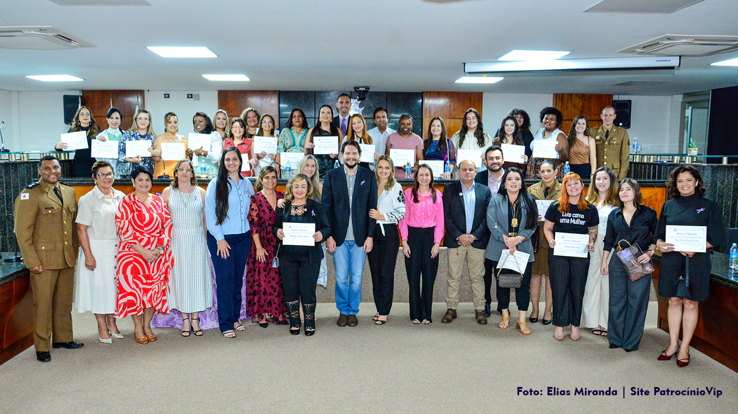 Noite de conscientização marca a campanha “Agosto Lilás” realizada na Câmara Municipal de Patrocínio